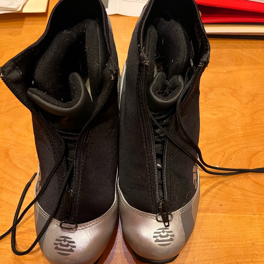 Classic ski boots alpina touring thinsulate size eu 39 / usa 8 women